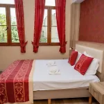 Hotel Lucky