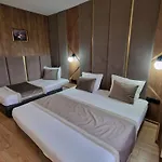 Hotel Lucky 2*