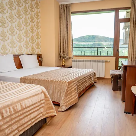 Lucky ヴェリコ・タルノヴォ